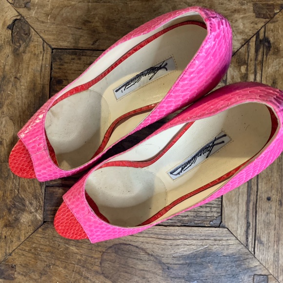 Brian Atwood Pink Snakeskin Heels - Picture 2 of 7